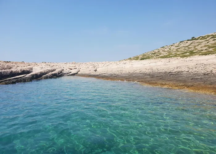 Mirta Tours & Half A Day Of Waves And Wine * Dobropoljana